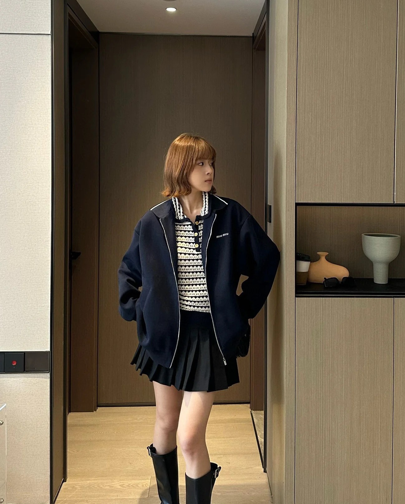 NO:449832,Miu Miu family!  Special counter model!  Customized metal zipper chest embroidered letters logo lapel loose coat!  Complete three standards!  S/M/L, shipped in stock!  (M size bust 124 66 66), miumiu, jackets & coats, alexander wang19860909Miu缪家！专柜款！定制金属拉链胸口刺绣字母logo翻领宽松外套！三标齐全！码数S/M/L,现货发！(M码胸围124衣长66),,miumiu,jackets & coats,alexander wang,Women's clothing