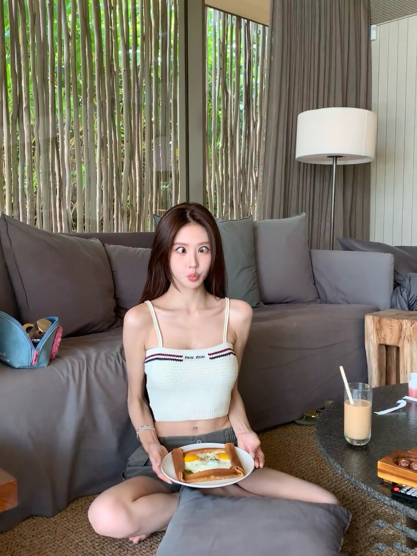 NO:450446,Miu Miu family!  Special counter model!  Chest embroidered letter logo pattern short knitted suspender vest!  Complete three standards!  S/M/L, shipped in stock!  (Size S bust 62 length 40), miumiu, alexander wang19860909Miu缪家！专柜款！胸口刺绣字母logo图案短款针织吊带背心！三标齐全！码数S/M/L,现货发！(S码胸围62衣长40),,miumiu,alexander wang,Women's clothing