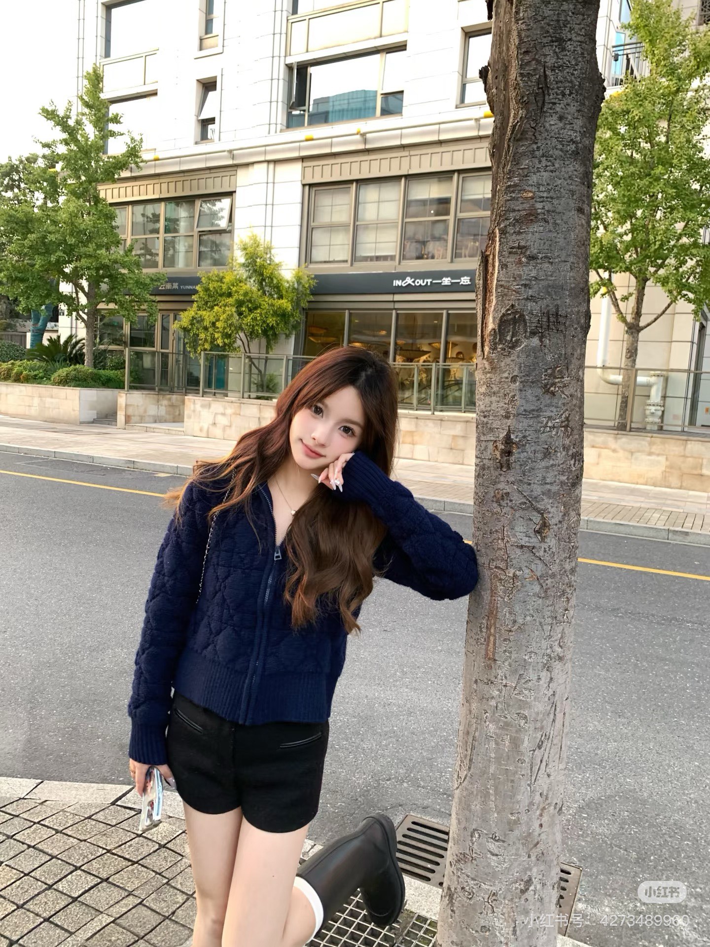 NO:563593,Dior home!  Counter style!  High version!  Customized letter zipper back embroidered bee letter logo pattern plaid jacquard zipper cardigan sweater jacket!  All three standards are complete!  Code number 36/38/40, ready for delivery!  (size 36 bust 92 length 52),, dior, jackets & coats, sweaters, alexander wang19860909Dior家！专柜款！高版本！定制字母拉链后背刺绣蜜蜂字母logo图案格纹提花拉链开衫毛衣外套！三标齐全！码数36/38/40,现货发！(36码胸围92衣长52),,dior,jackets & coats,sweaters,alexander wang,Women's clothing