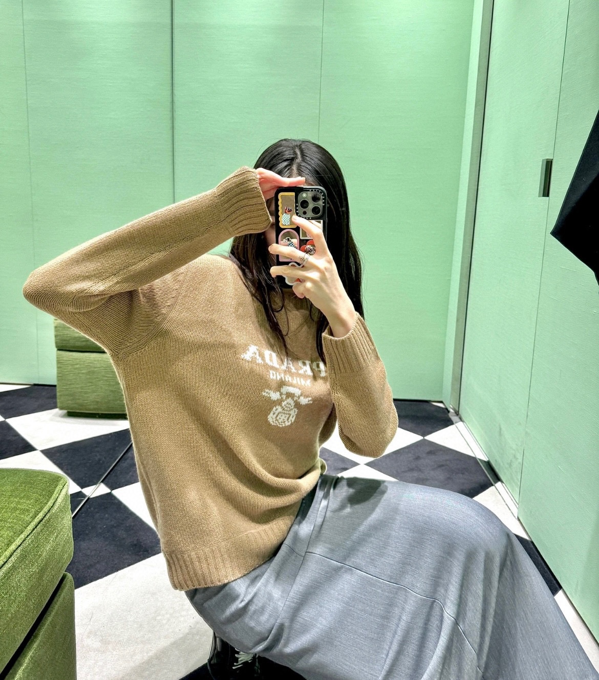 NO:607675,Pra Pujia!  High version!  Round neck long-sleeved wool sweater with jacquard letter logo pattern on the chest!  All three standards are complete!  Size S/M/L, shipped from stock!  (M size bust 94, length 61),,prada,prada,sweaters,alexander wang19860909Pra普家！高版本！胸前字母logo图案提花圆领长袖羊毛毛衣！三标齐全！码数S/M/L,现货发！(M码胸围94衣长61),,prada,prada,sweaters,alexander wang,Women's clothing