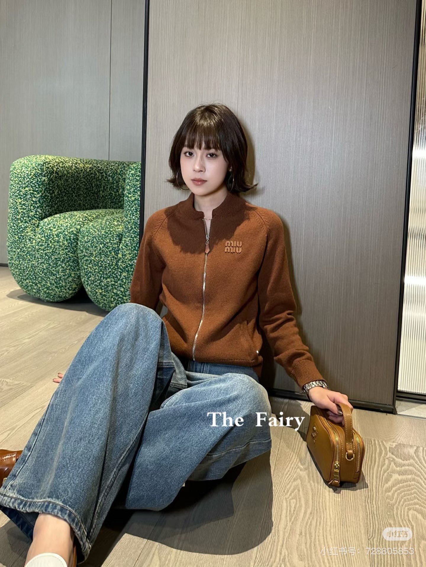 NO:732302,Pictures of beautiful women’s upper body,19860909美女上身图,,,Women's clothing