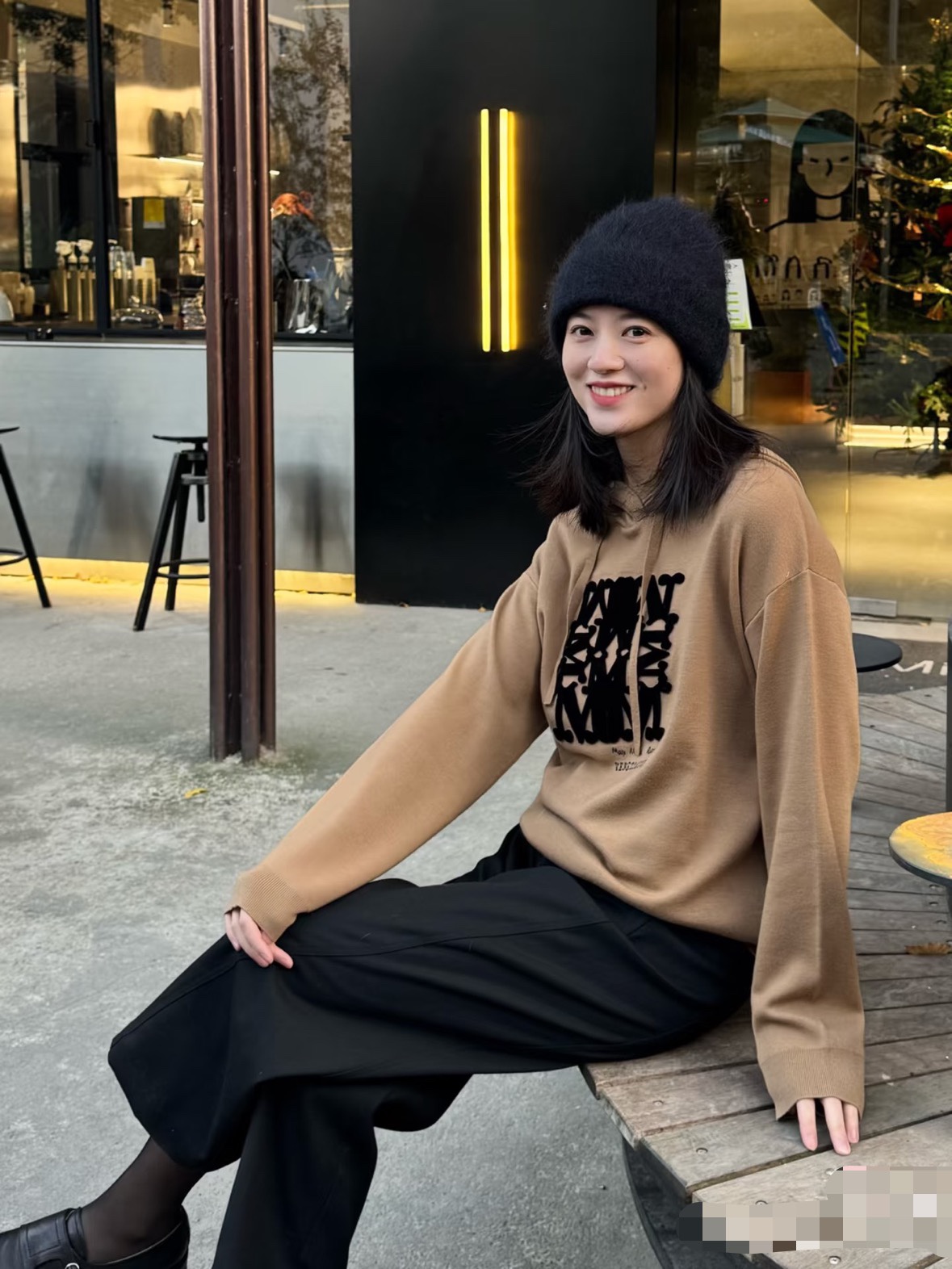 NO:626574,Maxmara's house!  Counter style!  Customized letter metal hardware chest embroidered three-dimensional logo pattern hooded sweatshirt embroidered drawstring pants suit!  All three standards are complete!  Size M/L/XL, ready for shipment!  (L size bust 104, shirt length 59, waist 76, pants length 105),,hoodie,sweatshirts,hats,alexander wang19860909Maxmara家！专柜款！定制字母金属五金胸前刺绣立体logo图案连帽卫衣刺绣抽绳裤套装！三标齐全！码数M/L/XL,现货发！(L码胸围104衣长59腰围76裤长105),,hoodie,sweatshirts,hats,alexander wang,Women's clothing