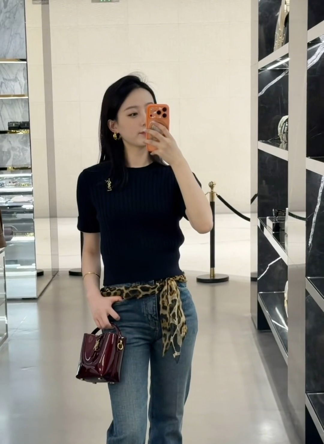 NO:737799,Counter model pictures,,19860909专柜模特图,,,Women's clothing