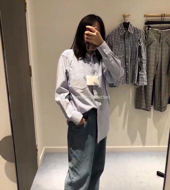 NO:751459,Alexander wang, the royal family!  Counter style!  Original customization!  Off-the-shoulder zipper embellished vertical striped lapel long-sleeved shirt!  Size S/M/L, shipped from stock!  (M size bust 102, length 70),,alexander wang,shirts,19860909Alexander wang大王家！专柜款！原版定制！肩部露肩拉链装饰竖条纹翻领长袖衬衫！码数S/M/L,现货发！(M码胸围102衣长70),,alexander wang,shirts,,Women's clothing