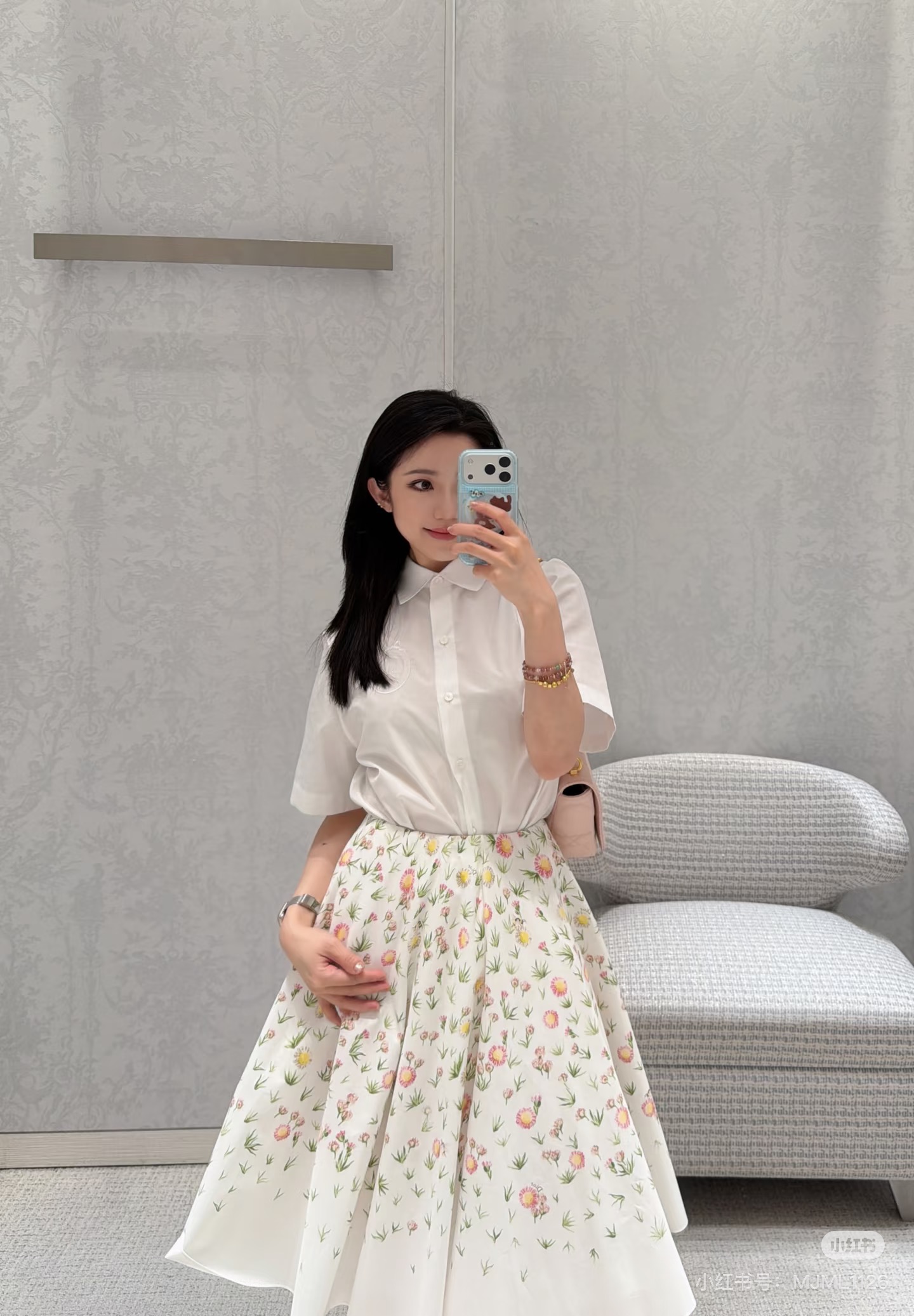NO:833195,Counter model pictures,,19860909专柜模特图,,,Women's clothing