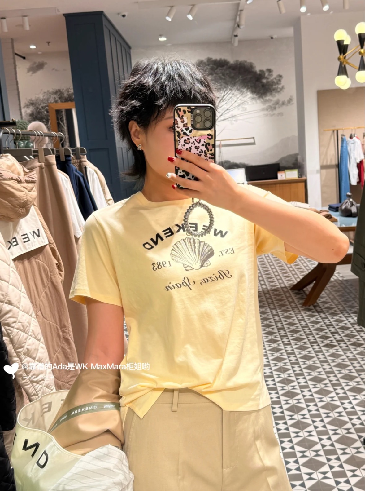 NO:922786,Maxmara's house!  Counter style!  Round neck short-sleeved T-shirt with heavily embroidered letter logo pattern on the chest!  All three standards are complete!  White yellow!  Size S/M/L, shipped from stock!  (M size bust 96, length 57),, T-shirt, tees, t-shirt,19860909Maxmara家！专柜款！胸前重工刺绣字母logo图案圆领短袖T恤！三标齐全！白色黄色！码数S/M/L,现货发！(M码胸围96衣长57),,T-shirt,tees，t-shirt,,Women's clothing