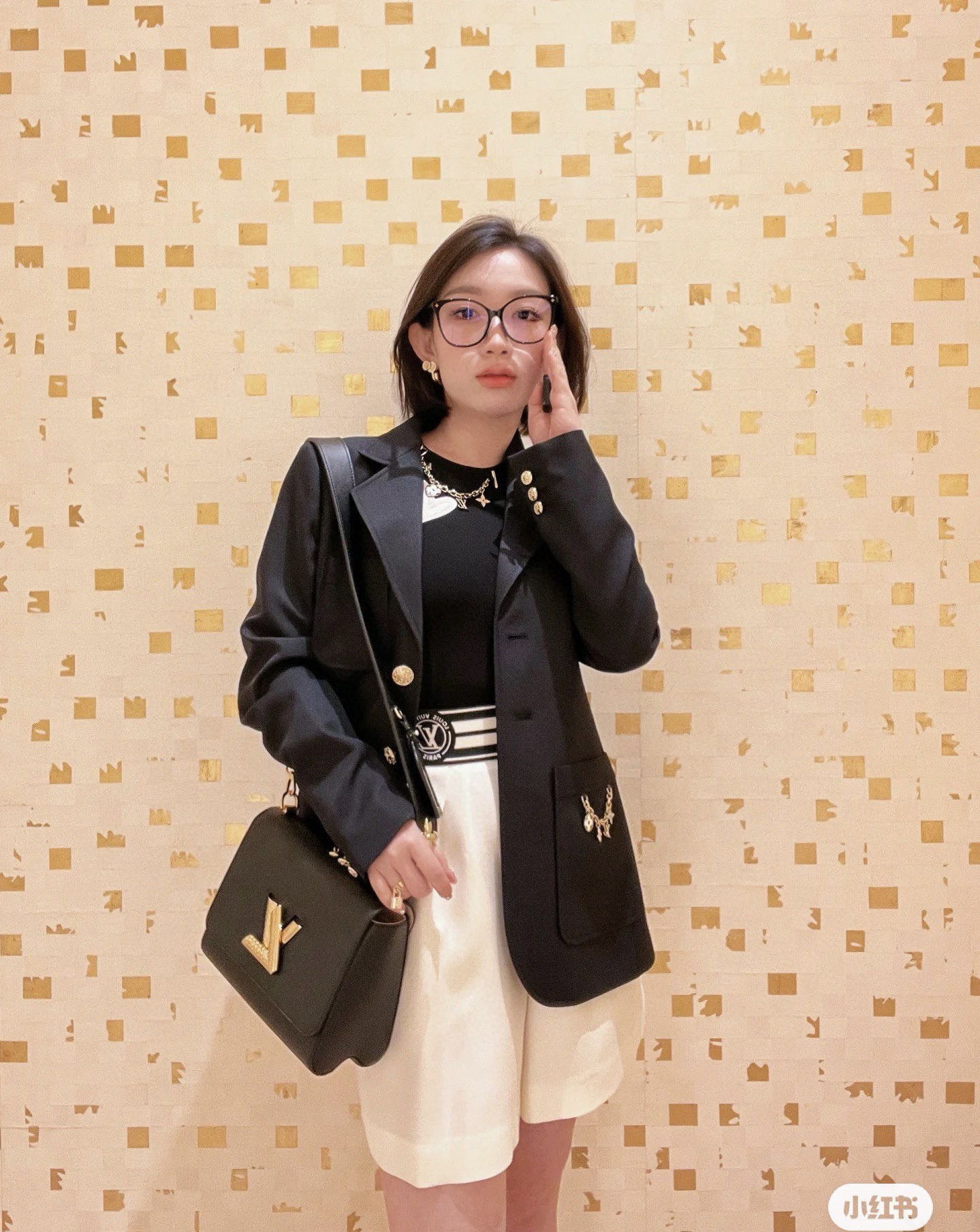 LV Women LV26 Early Spring New Chain Decorated Wool Suit — photo 3
