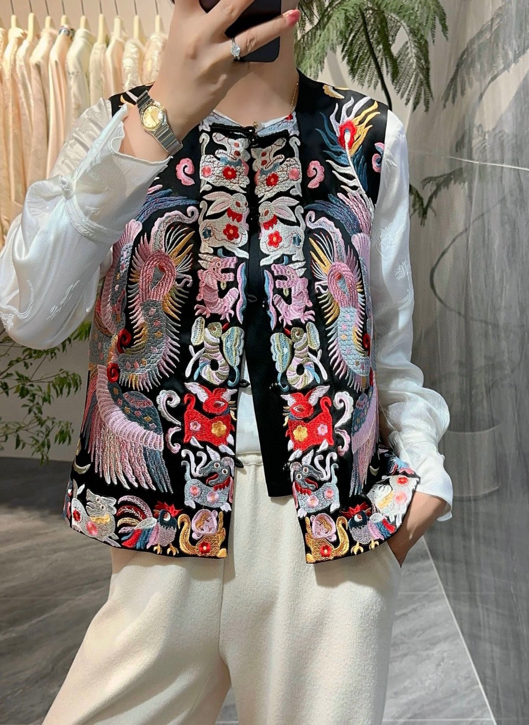 Luxurious DG Suit with High-Quality Embroidery and Guaranteed Shenzhen Quality - 图片 4
