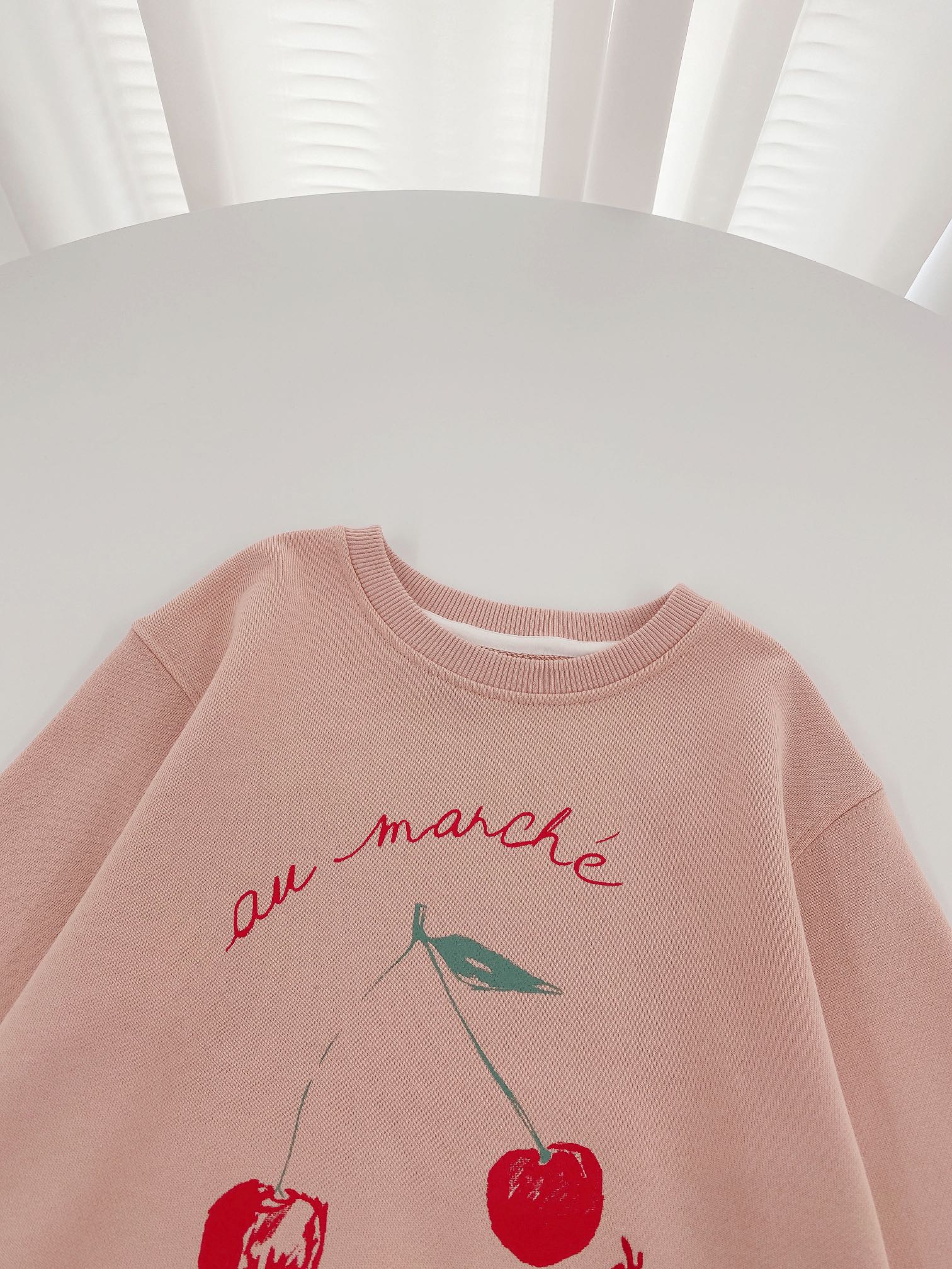 Sweet and Romantic Pink Autumn Baby Closet with Classic Circle Design. - 图片 2