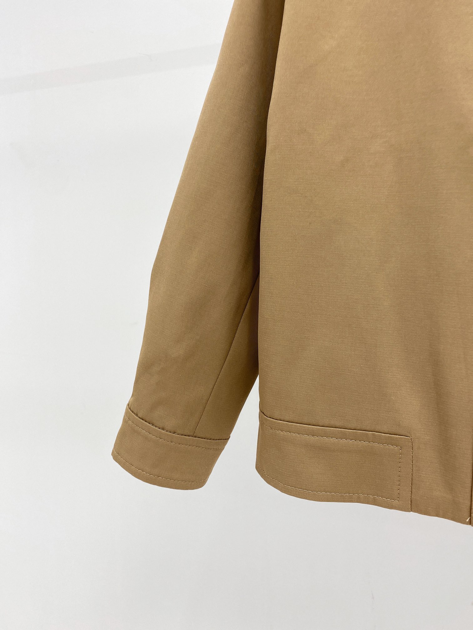 High-Quality Cashy Jacket: Waterproof, Windproof, Comfortable, Durable, Stylish, Fine Details - 图片 8