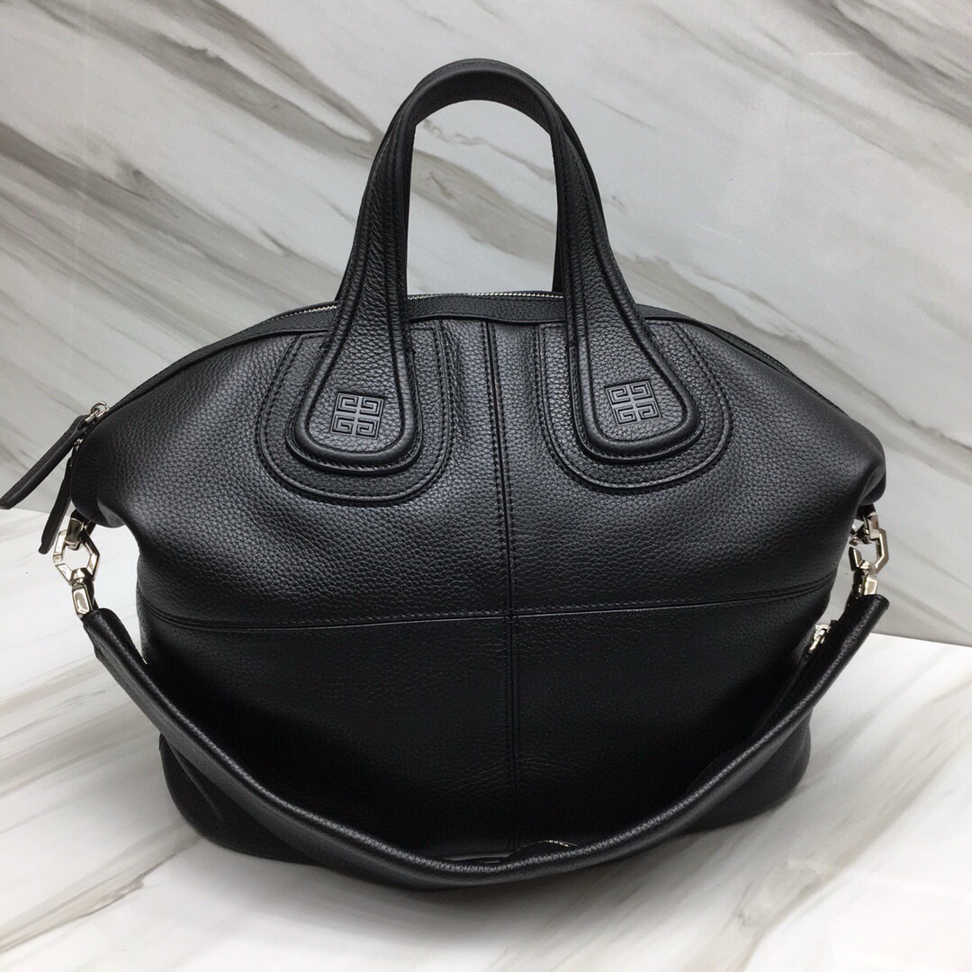 Givenchy Product _dq1qf9GBEAw1tH8No4Uw2GUg53w_iW7QSms1j9Q