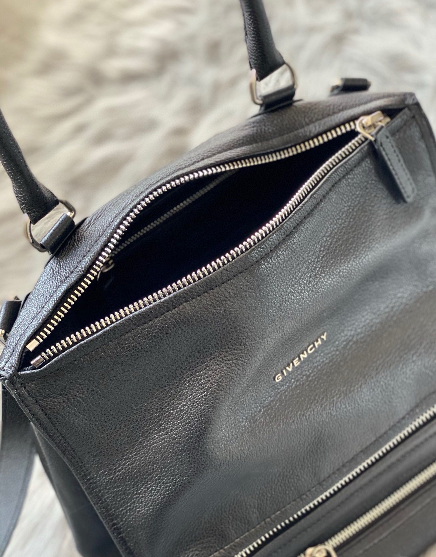 Celine Luxury Designer Handbag Shoulder Crossbody Bag crafted in premium 6