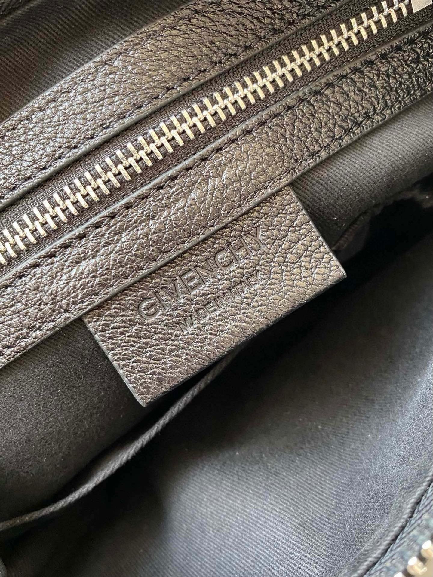 Celine Luxury Designer Handbag Shoulder Crossbody Bag crafted in premium 9
