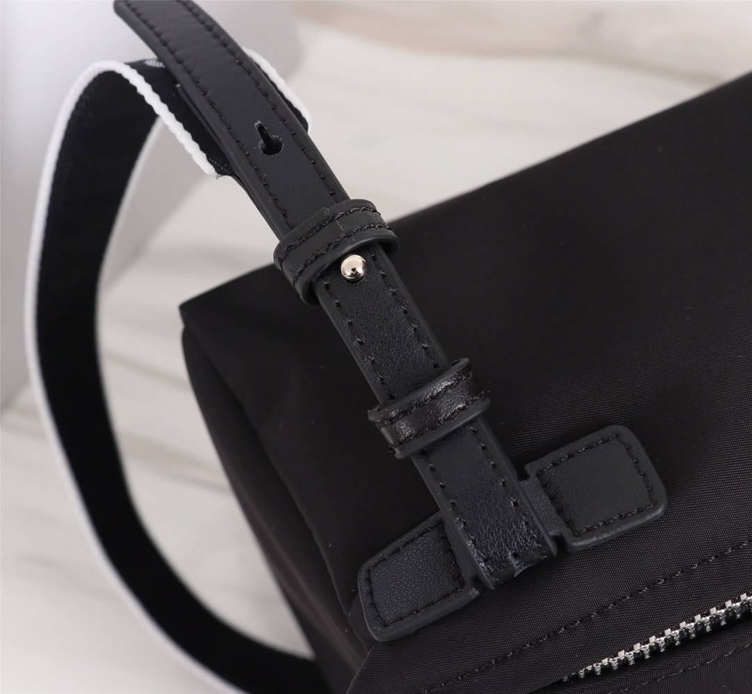 Louis Vuitton Haute Couture Classic Luxury Handbag Shoulder Crossbody 6