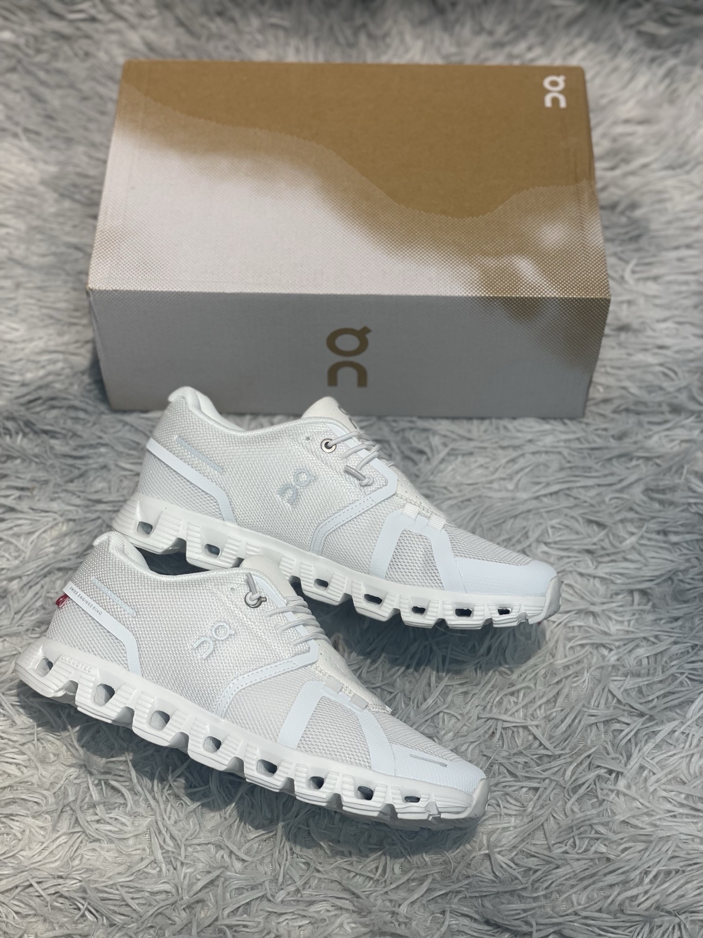 ON Run Cloud 6 남녀공용 경량 러닝화 102675 이미지 9