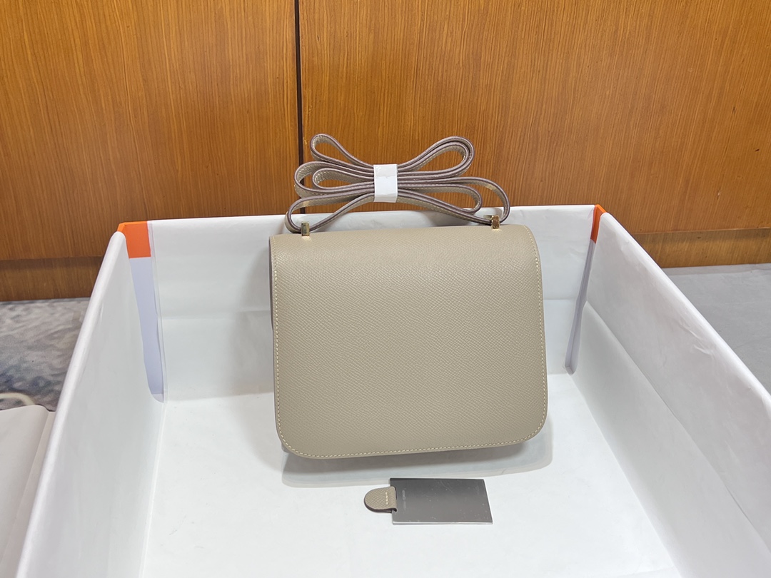 Hermès [New style] Hermes/Hermes hand-sewn crafts Constance Kangkang 19 new model with mirror epsom cowhide lambskin lining classic cute