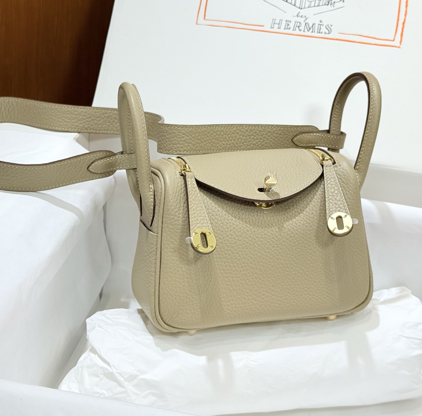 Hermès Mini Lindy 2nd generation 19cm ready stock