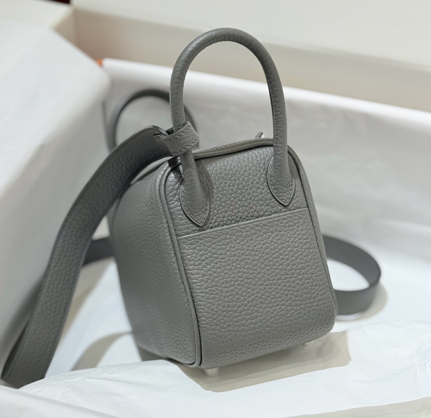 Hermès First release at the rare edition counter