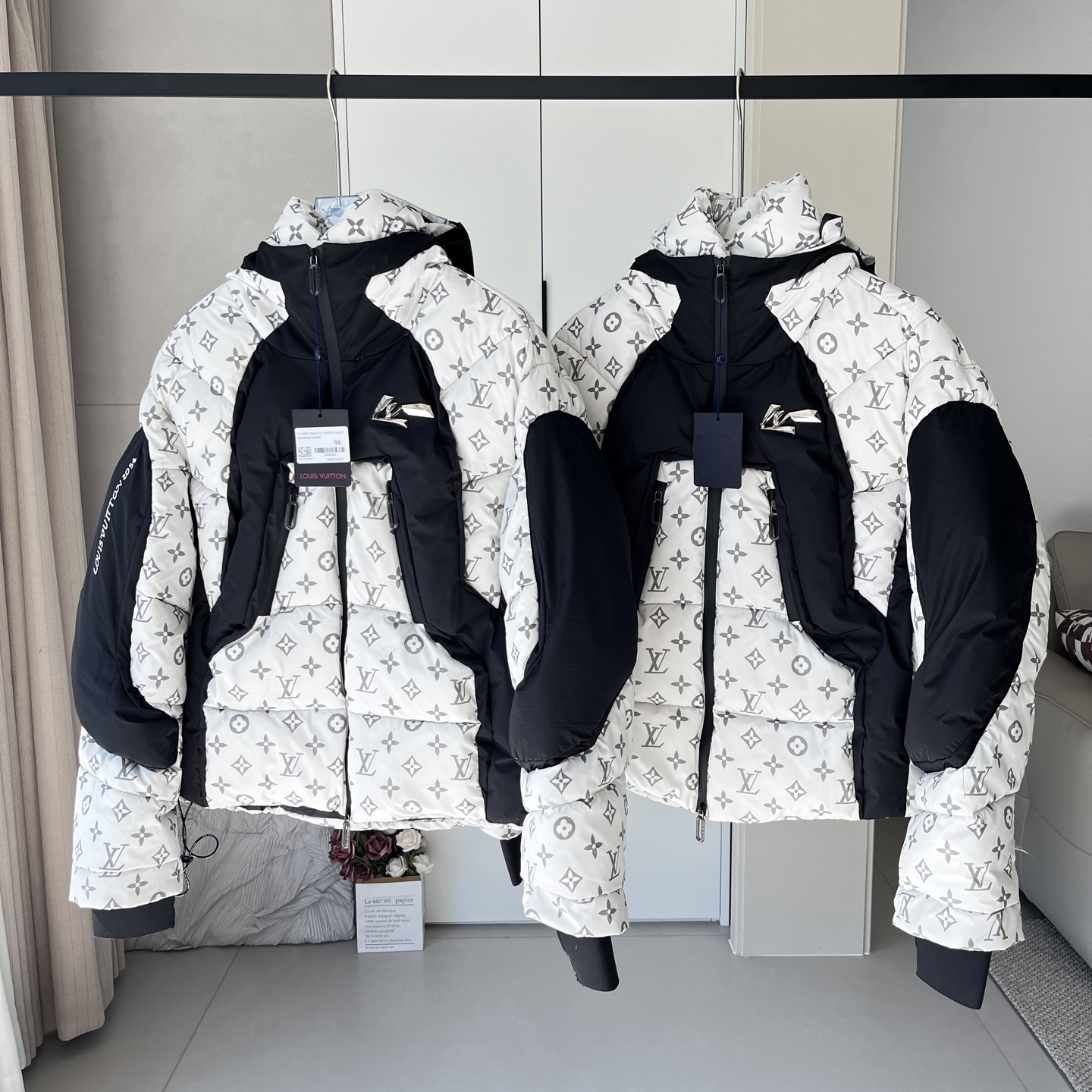 Louis Vuitton 2054 Heat-Sensitive Color Changing Padded Down Jacket