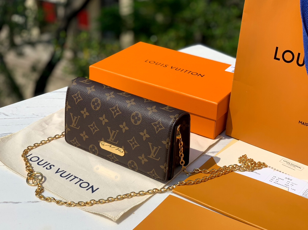 🌼 m82509尺寸20.5×10×3.5cmLv 新款Lily woc老花链条包M82509，又一爆款