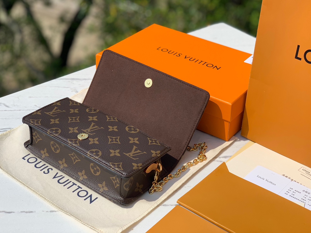 🌼 m82509尺寸20.5×10×3.5cmLv 新款Lily woc老花链条包M82509，又一爆款