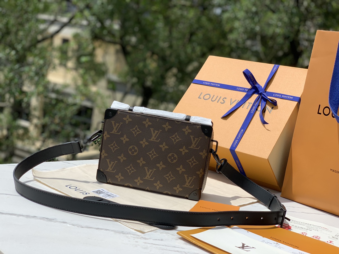 🌼 m45935尺寸21.5×15×7CM LV M45935 Handle Soft Trunk男士盒