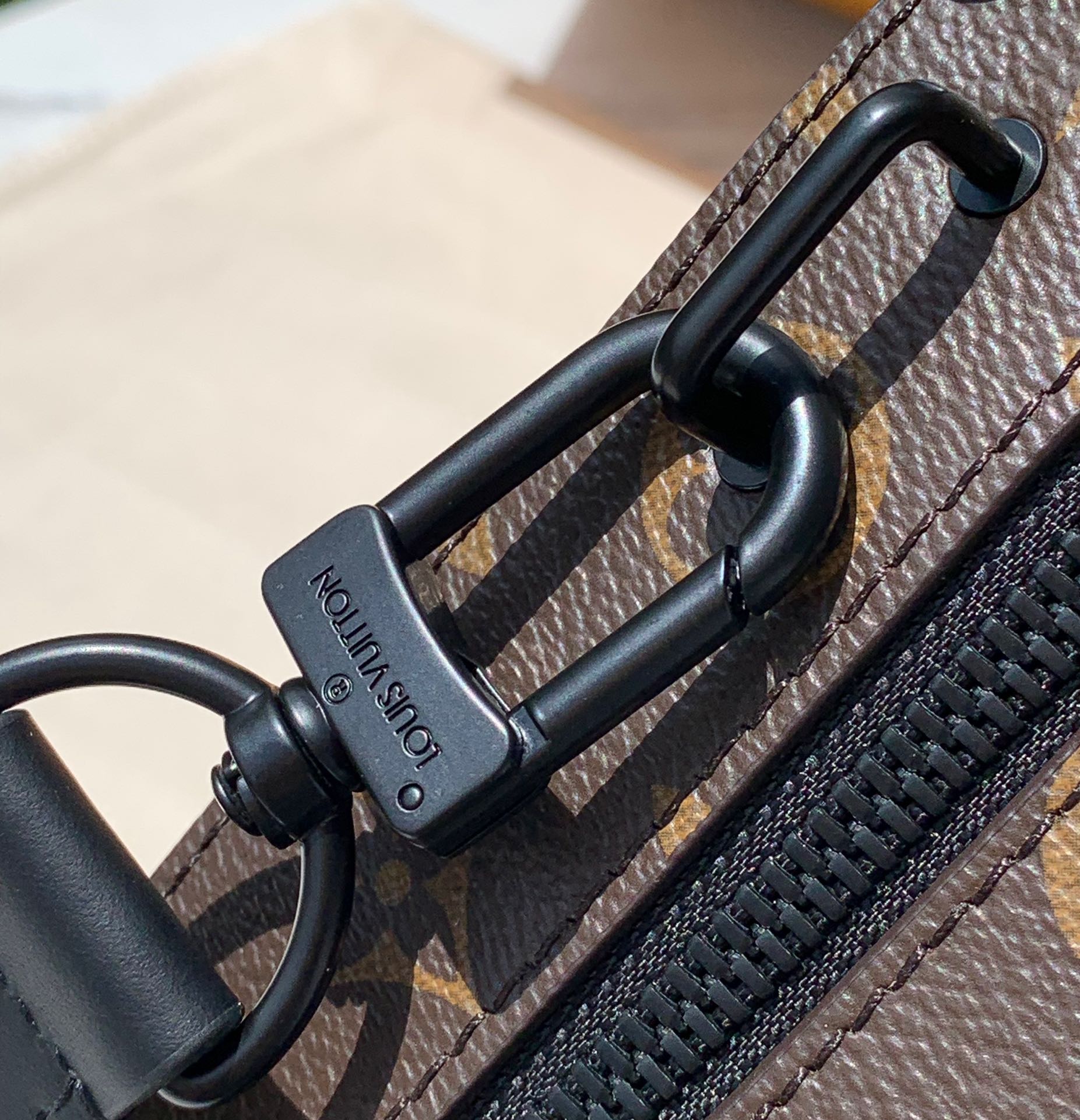 🌼 m45935尺寸21.5×15×7CM LV M45935 Handle Soft Trunk男士盒