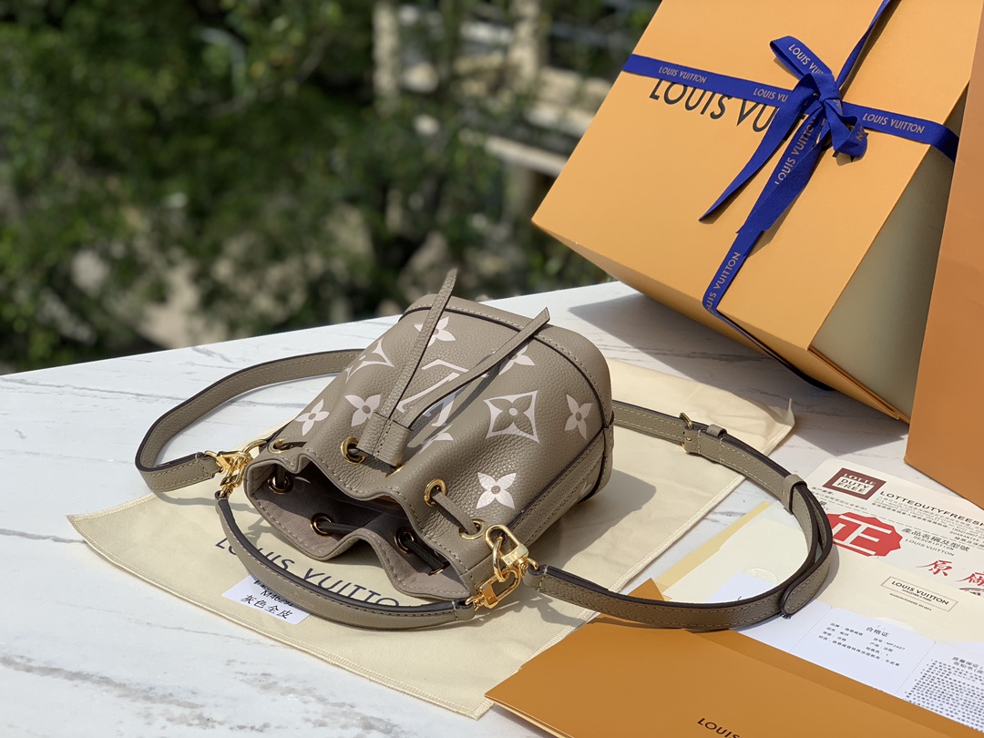 🌼 m46291尺寸13×16×10cmLv Nano Noe全皮水桶包，更加迷你可爱，搭配经典原厂压花