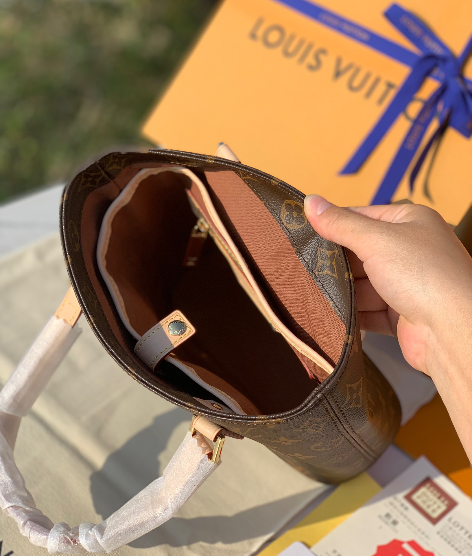 非市场普通货 进口皮料半钢五金 m51172尺寸：23x21x8cmLV M51172薇薇安中古包小号出