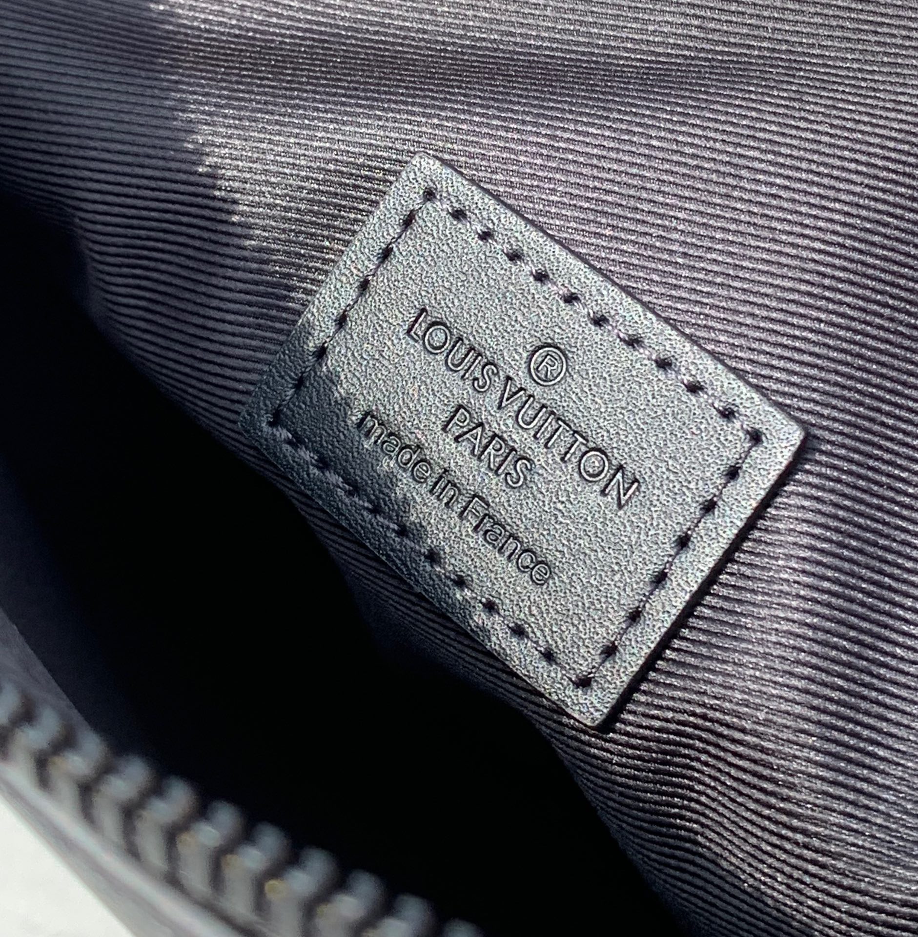 🌼 m40504尺寸:30× 22×5cm贸易公司渠道，LV Aerogram 手拿包，手包超强实用设计