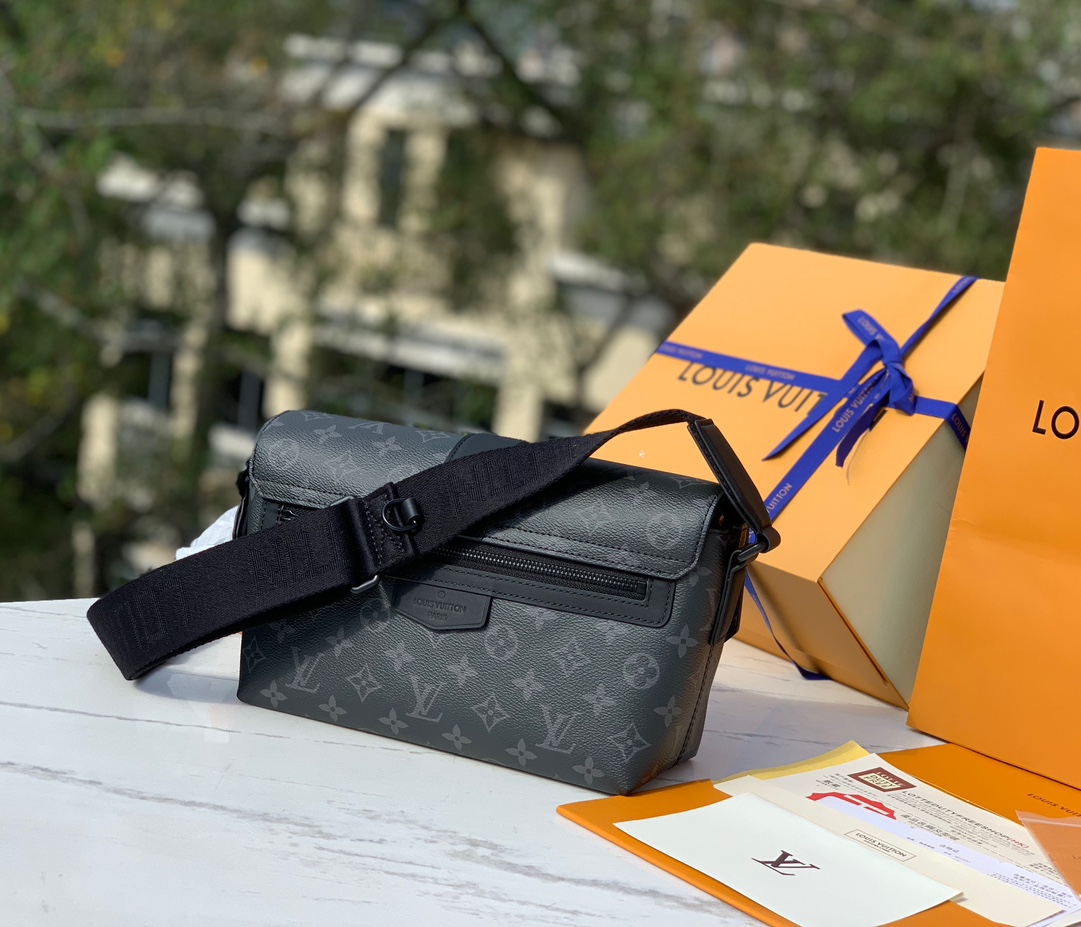 🌼 m46794尺寸：28x16x10cmLV新款S-CAPE M46794男士邮差包，海外渠道出货，经