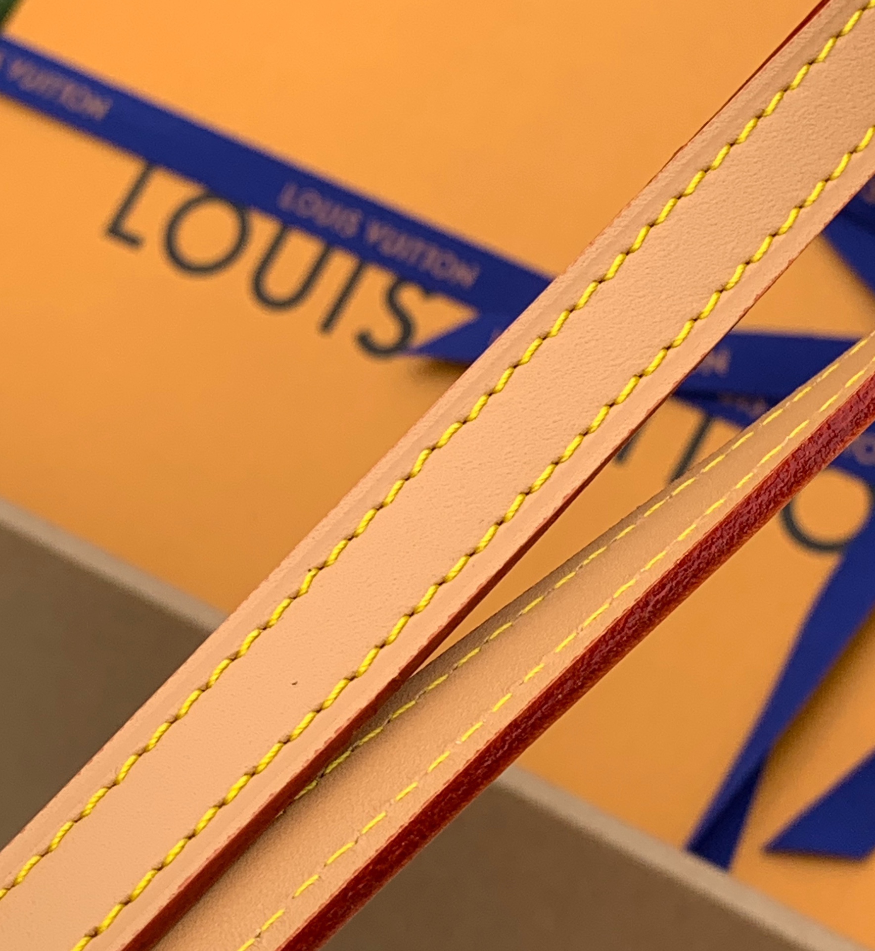 🌼 m46912尺寸：35 ×27 ×14cm24年LV新款沙丘系列 Onthego 中号托特包，采用原