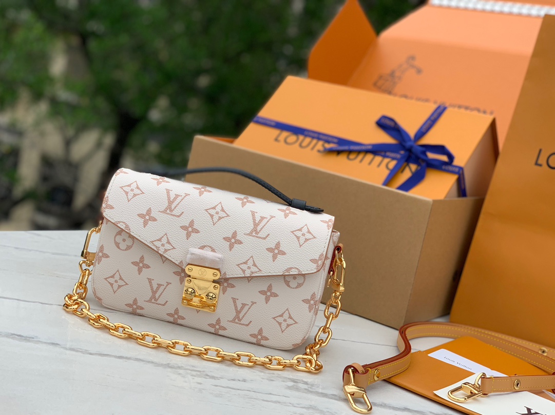 🌼 m46914尺寸21.5x6x13.5cm海外渠道订单！LV 24年限定沙丘系列白花邮差包，火爆🔥来