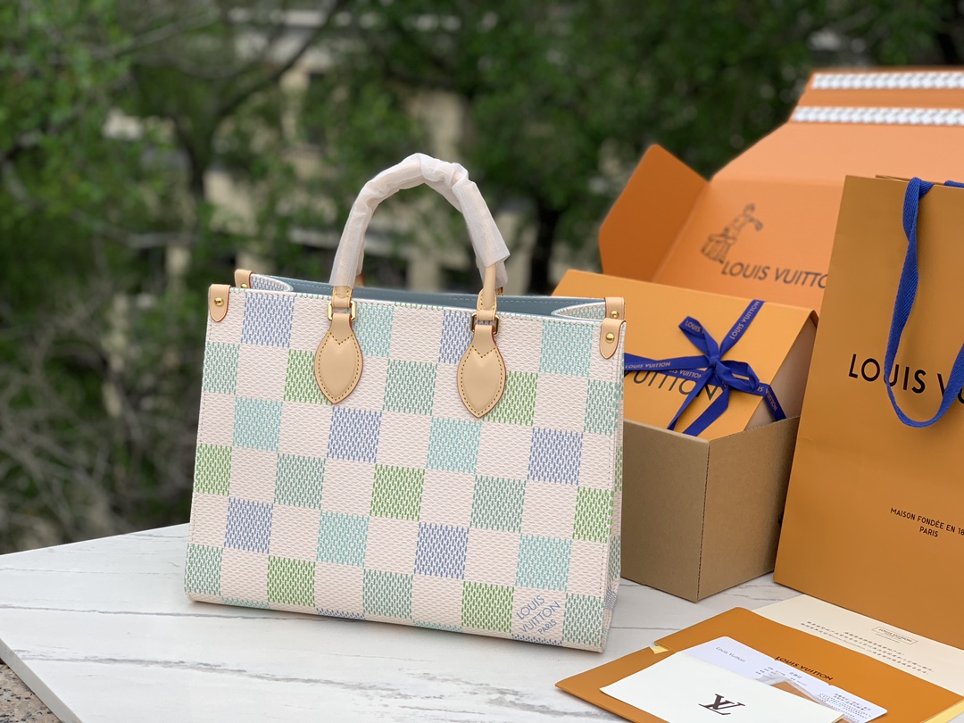 🌼 m40518尺寸：35 x 27 x 14 cm海外渠道订单！LV早春限定色 M40518 Onth