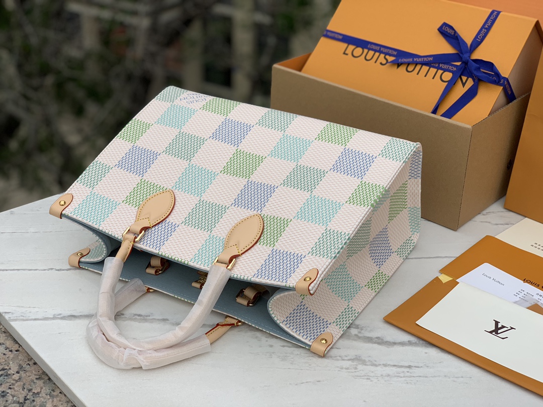 🌼 m40518尺寸：35 x 27 x 14 cm海外渠道订单！LV早春限定色 M40518 Onth