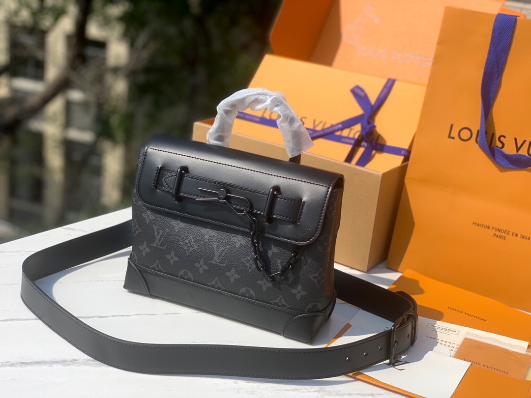 非市场普通货 进口皮料半钢五金 m46953尺寸：25×19×8cmLV 新款STEAMER 黑花盖头斜