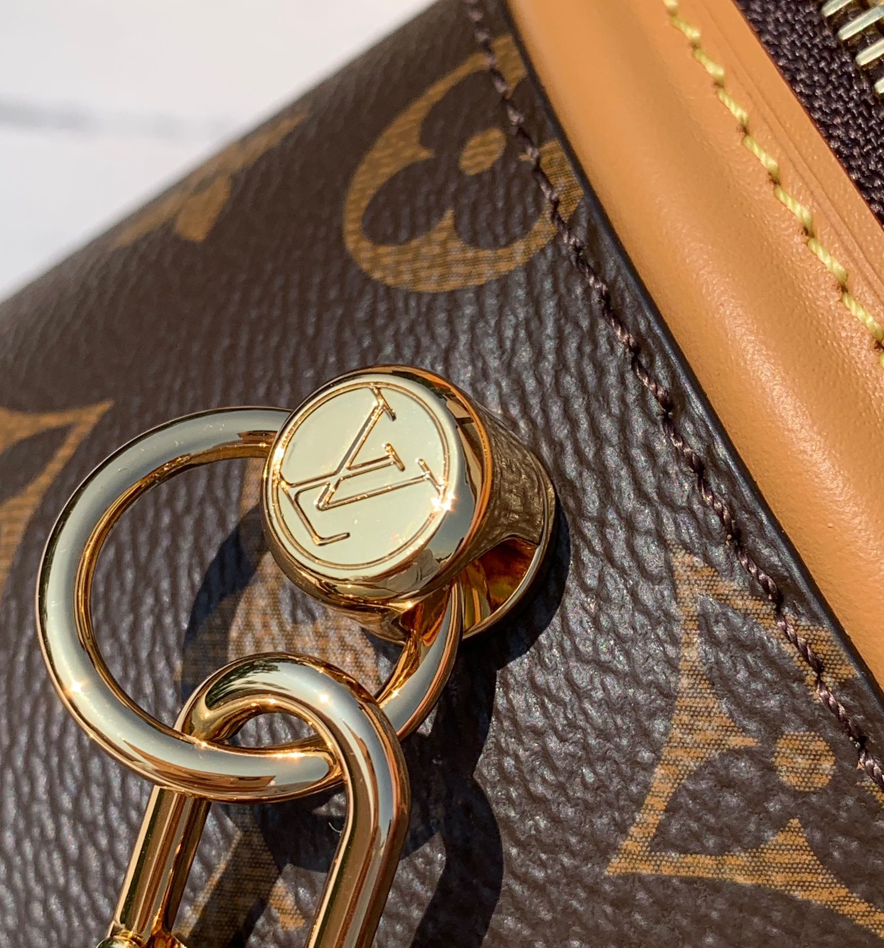 🌼 m82952尺寸：14.5×14×12 cmLV新款Nano Cannes发财桶，终于到货了，香港渠