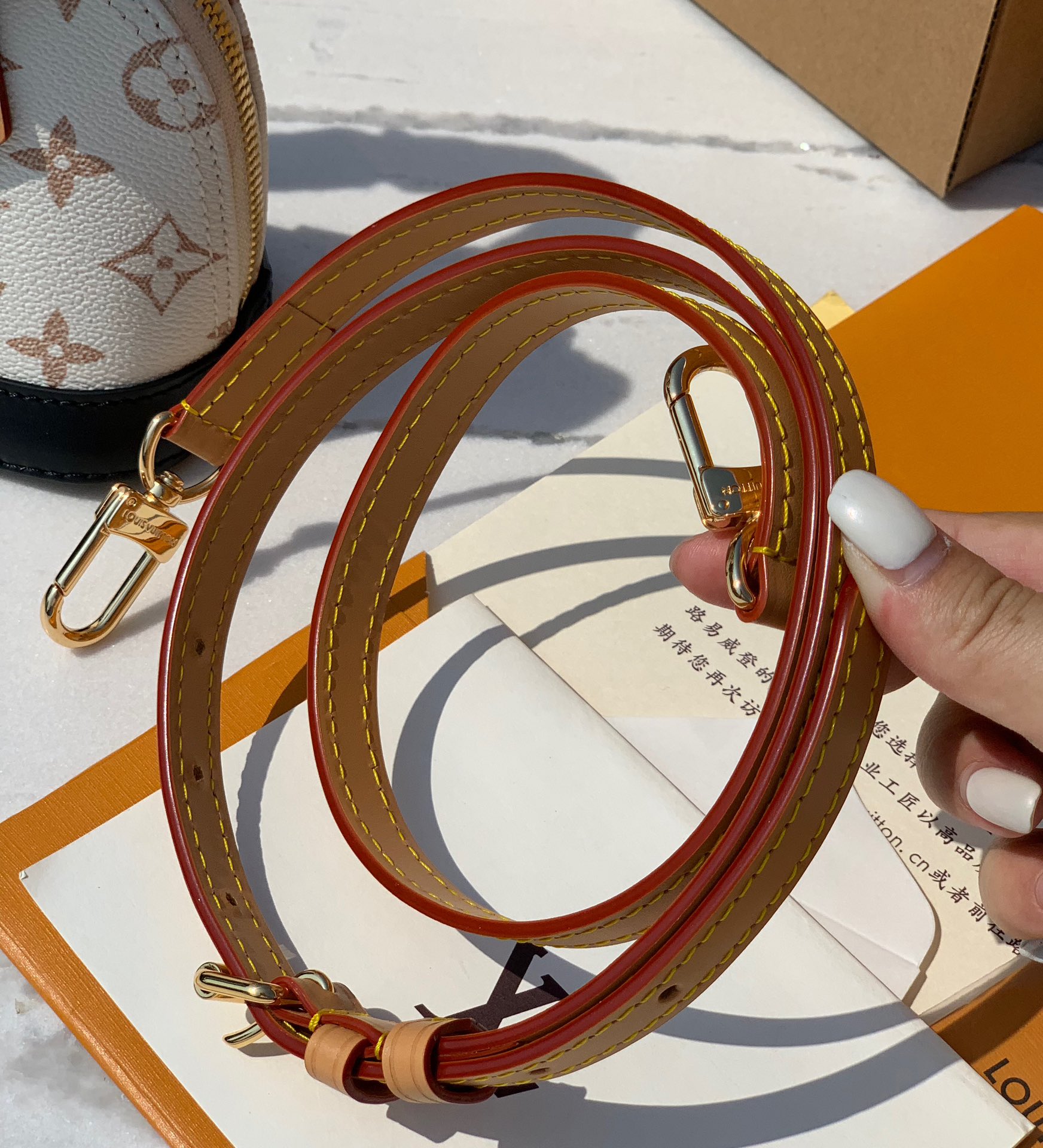 🌼 m82717尺寸：18 x 12 x 8cm🔥🔥这款大家问爆了，出大货啦~2024最新款沙丘系列NA