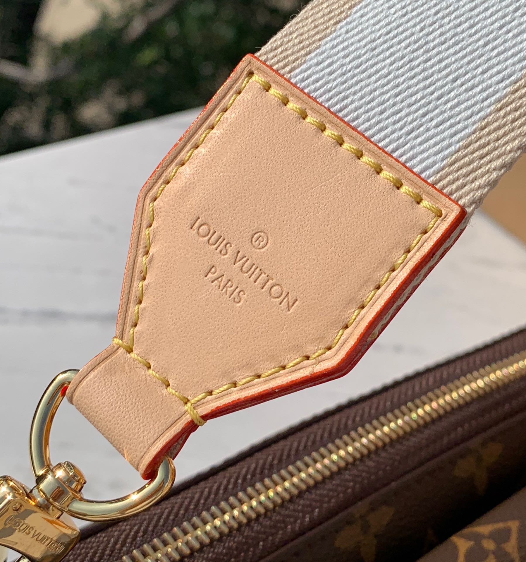 🌼 m46999尺寸:25×15×8cm香港渠道订单！LV骆驼包再掀起风潮，都说时尚是个轮回随着Vint