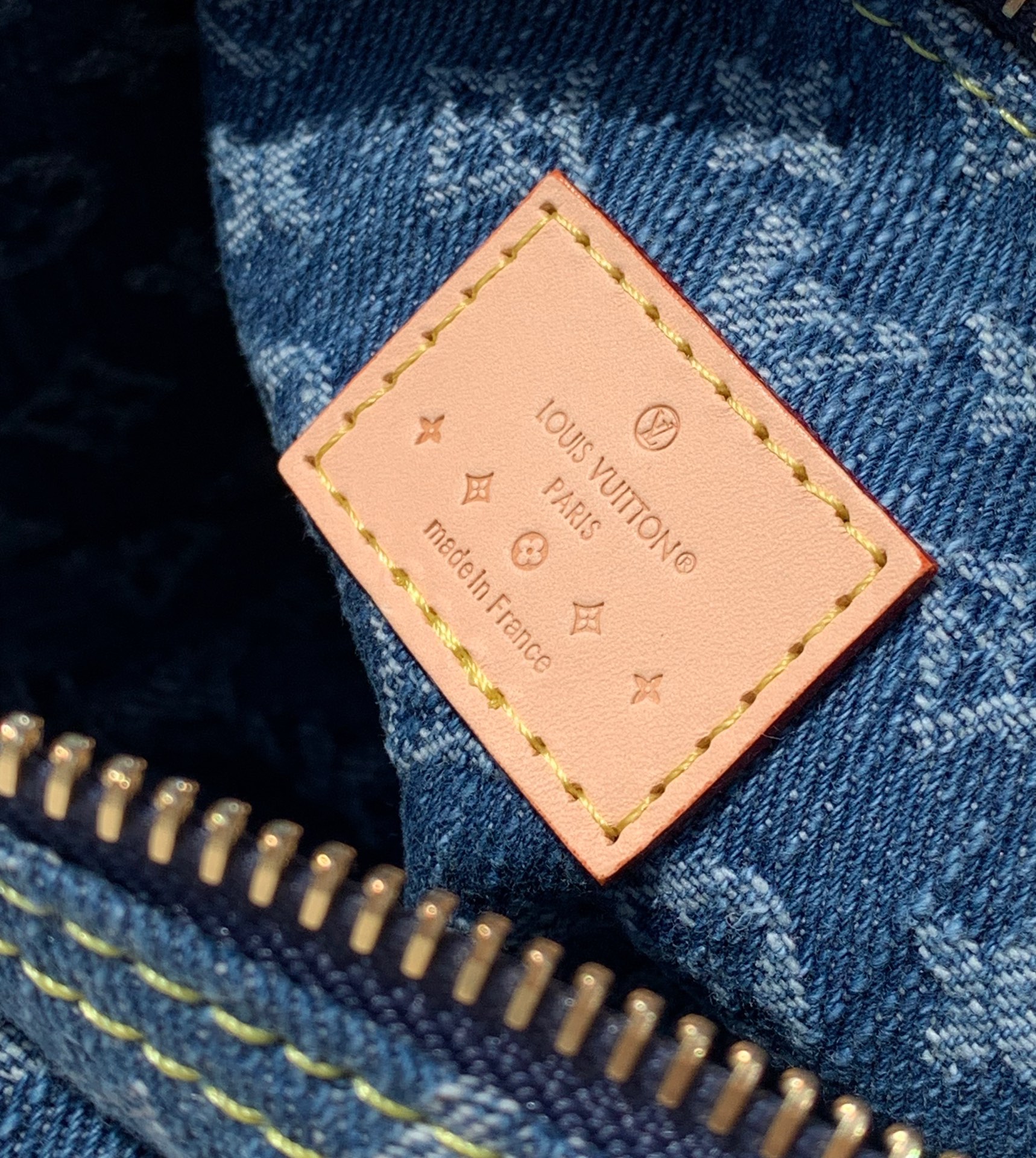 🌼 m82950尺寸：16 x 10 x7.5cm香港渠道订单！Lv24新款小牛仔Nano Speedy