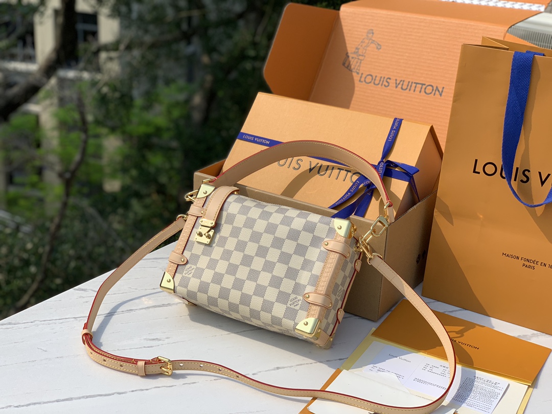 🌼 m40712尺寸21×14×6cm香港渠道订单！【动态芯片版本】最新款LV谷爱凌白棋盘格盒子包出货啦