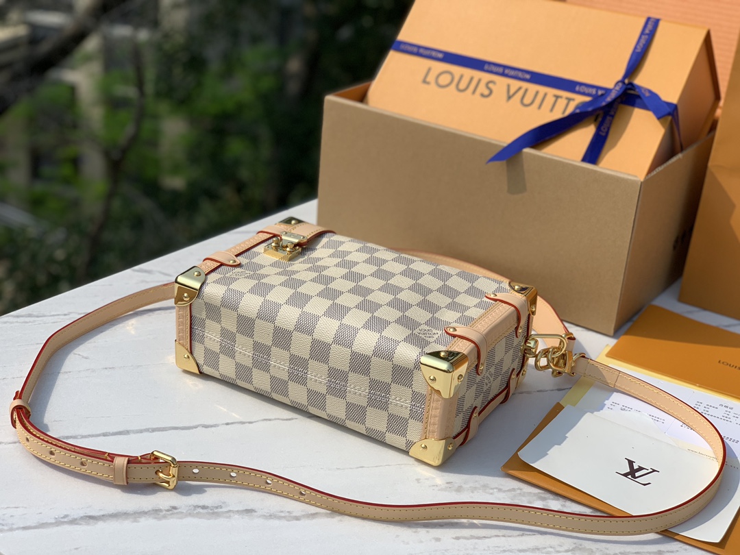 🌼 m40712尺寸21×14×6cm香港渠道订单！【动态芯片版本】最新款LV谷爱凌白棋盘格盒子包出货啦