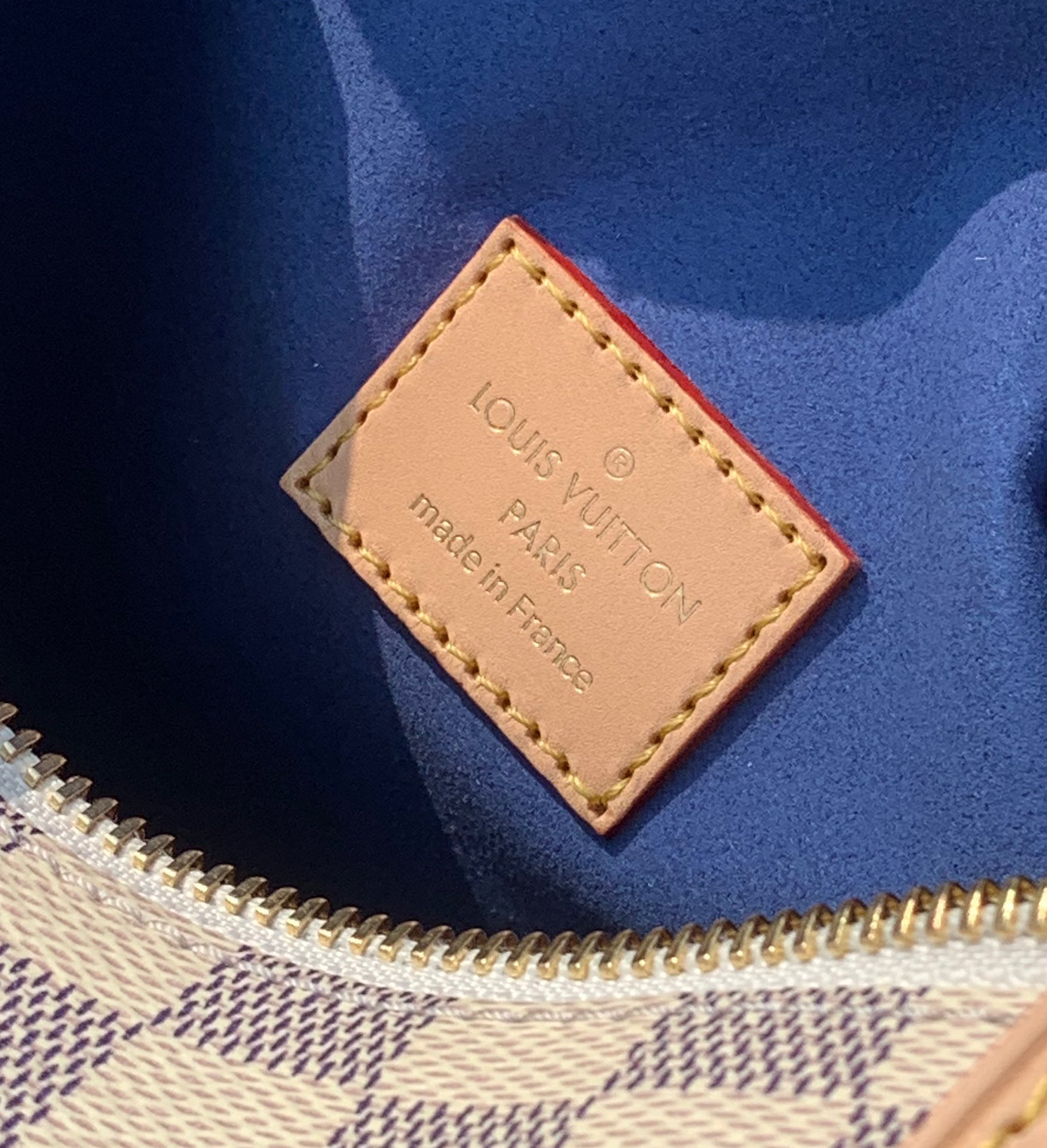 🌼 m40712尺寸21×14×6cm香港渠道订单！【动态芯片版本】最新款LV谷爱凌白棋盘格盒子包出货啦