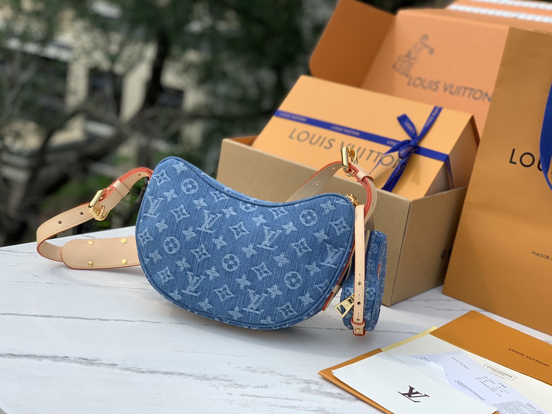 🌼 m46856尺寸:25X15X5cm香港渠道订单！2024早春系列推丹宁蓝豌豆包，复古又时髦，神似2