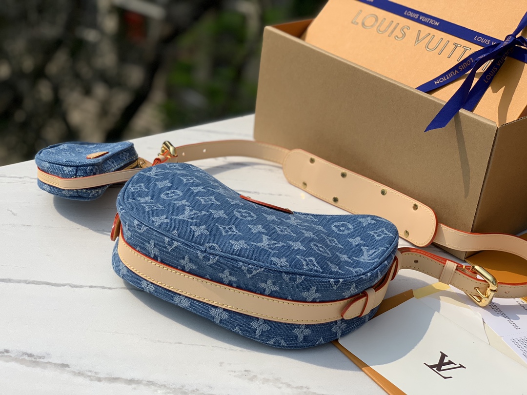 🌼 m46856尺寸:25X15X5cm香港渠道订单！2024早春系列推丹宁蓝豌豆包，复古又时髦，神似2