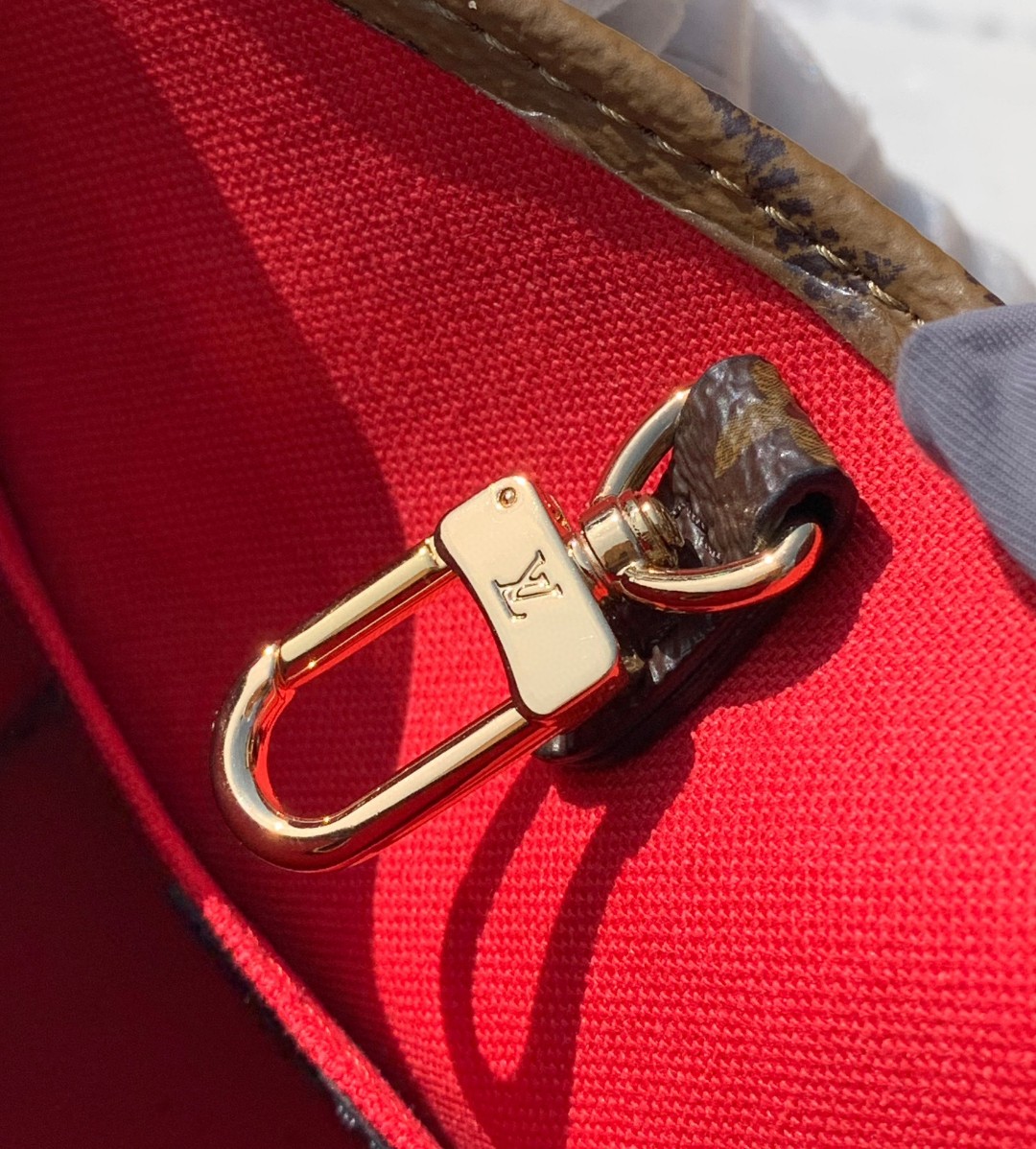 🌼m46839尺寸：18×15×8.5cm 香港渠道订单，LV on the goBB终于等到了！！之前