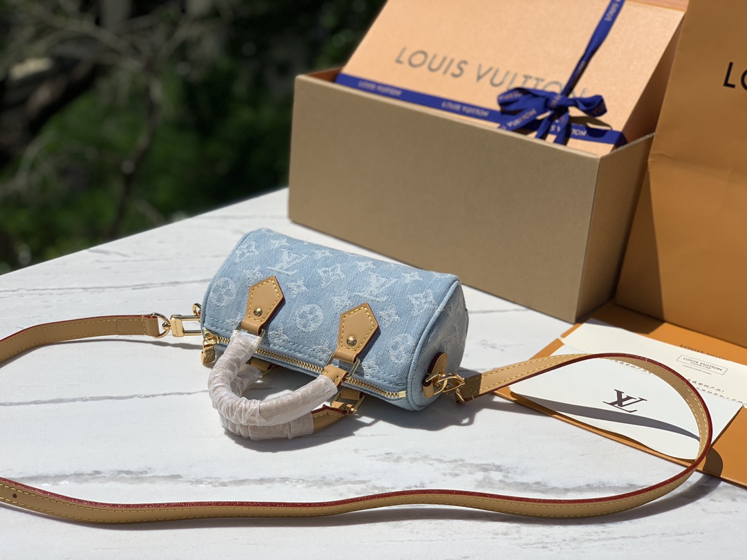 🌼 m11212尺寸：16×10×7.5cm香港渠道订单！24年限量版Nano Speedy牛仔枕头包，