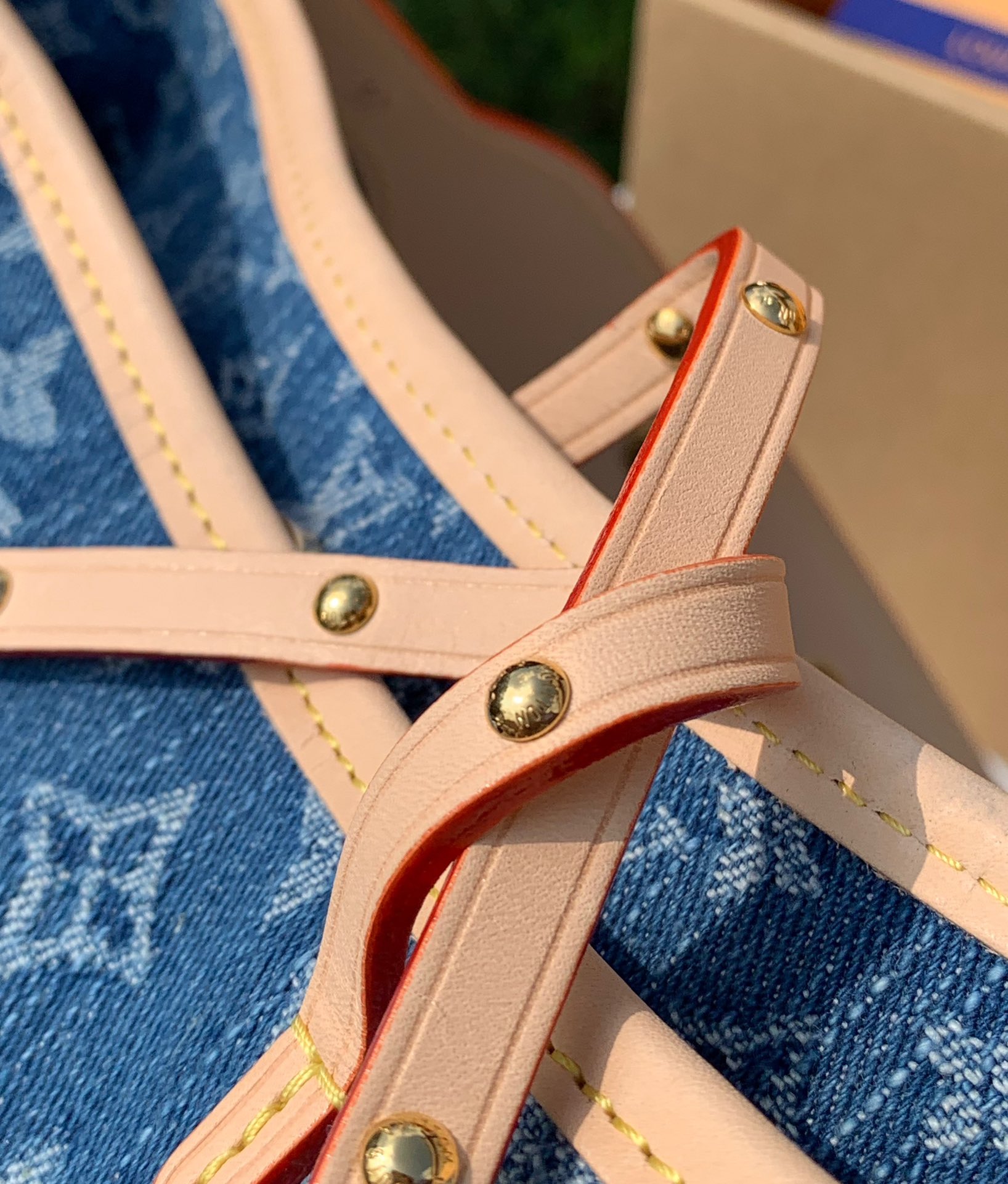 非市场普通货 进口皮料半钢五金m46855尺寸：39×35×15cmLv丹宁牛仔carryall托特包，