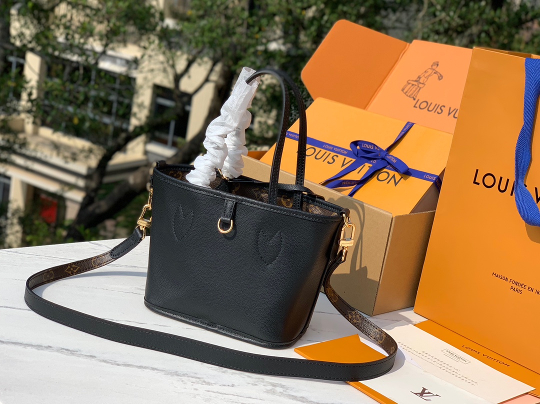 🌼 m12099尺寸：小号:16.5×11×26.5cm香港渠道出货，LV小号neverfull新品子母