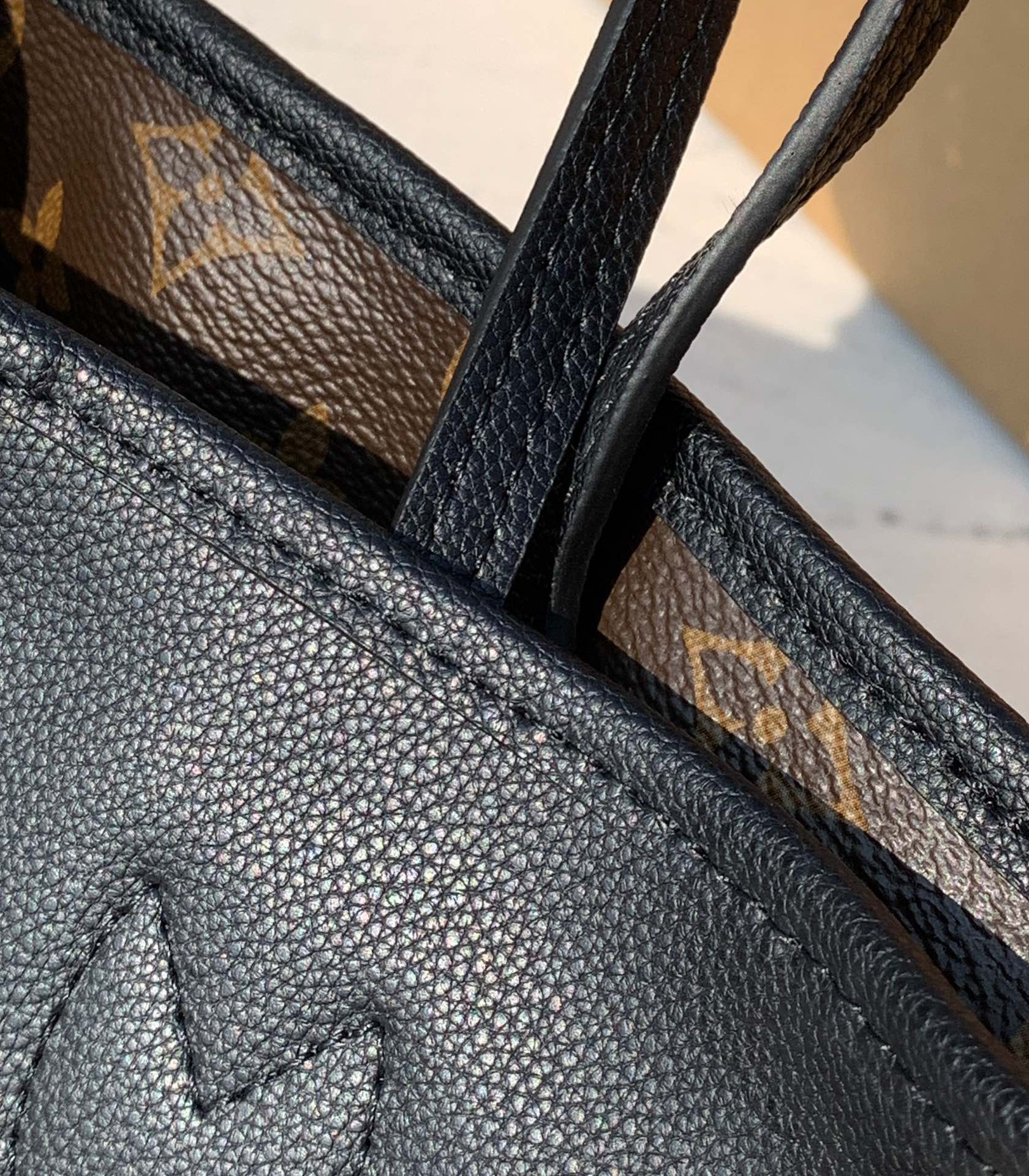 🌼 m12099尺寸：小号:16.5×11×26.5cm香港渠道出货，LV小号neverfull新品子母